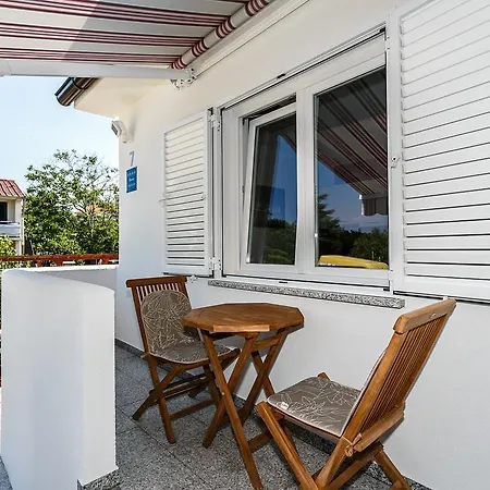 Zdravko A2 Apartment *