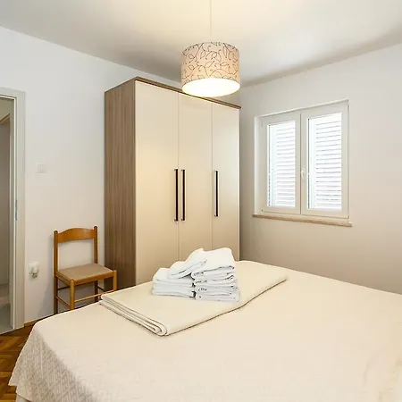 Apartment Zdravko A2